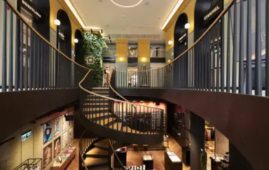 Hotel Europejski Concept Store Zejście do HE Concept Store