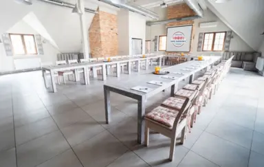 Gosciniec Dom Kresowy Przewiez sala konferencyjna