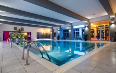 Hotel Wellness & SPA Nowy Dwór basen