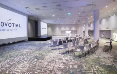 Novotel Poznań Centrum - zdjęcie 2