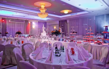 Haston City Hotel - photo 4