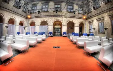 Dziedziniec Zamku Ujazdowskiego Volswagen