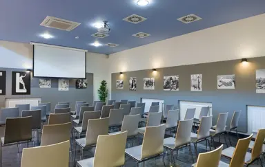 Automobil Hotel - zdjęcie 2