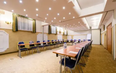 Hotel Boss Centrum Konferencyjno-Szkoleniowe - photo 4