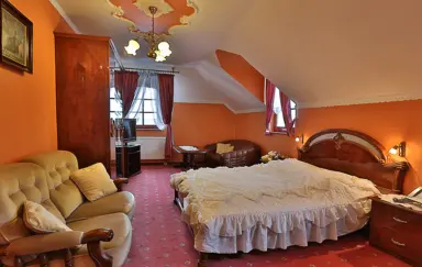 Dwór Szczepańskich w Woszczycach - zdjęcie 4