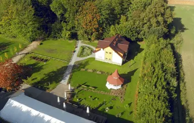 Cześć rekreacyjna (namiot, grill )