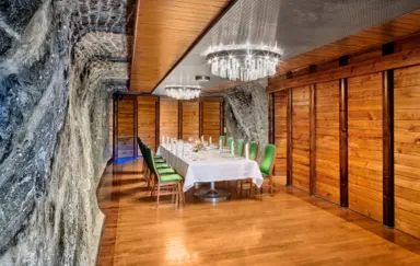 Kopalnia Soli Wieliczka i Hotel Grand Sal - photo 2