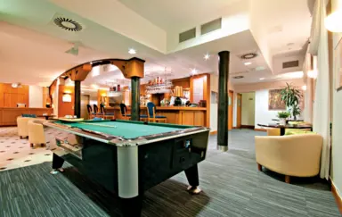 Bilard w Kawiarni Dryf