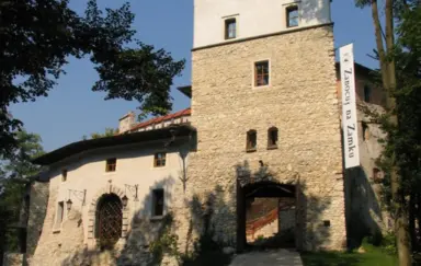 Zamek Korzkiew - zdjęcie 2