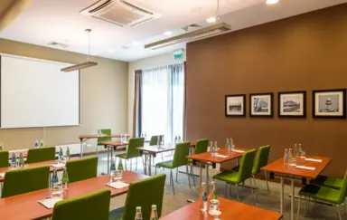 Hampton by Hilton Warsaw Airport - zdjęcie 5