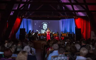 Centrum Paderewskiego Stodoła