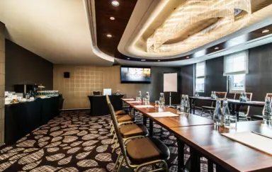 Airport Hotel Okęcie - photo 2