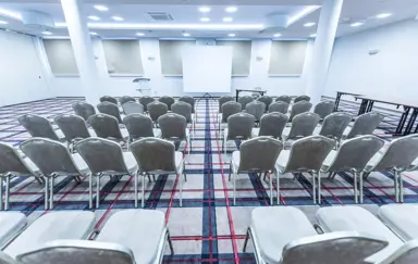 I b / układ teatralny