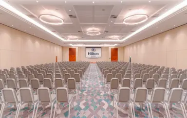 Hilton Warsaw City (dawniej Hilton Warsaw Hotel & Convention Centre) - zdjęcie 4