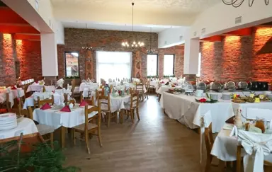 Hotel Restauracja Jaś Wędrowniczek - zdjęcie 4