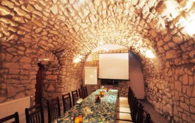 Restauracja i Pensjonat Pod Wietrzną Górą Kazimierz Dolny sala konferencyjna