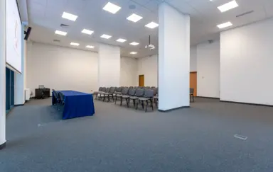 Sala konferencyjna C - ustawienie kinowe