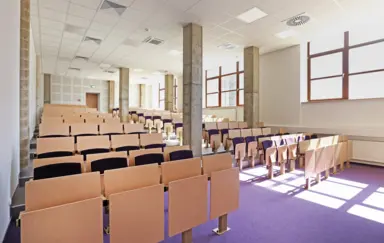 Akademia Humanistyczno-Ekonomiczna w Łodzi sala konferencyjna