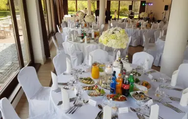 Pensjonat i Restauracja Bobrowy Dwór Szelków sala bankietowa