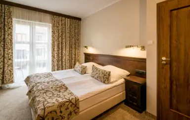 Hotel Orient Palace Bielany Wroclawskie pokoj