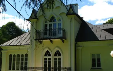 Zespół Dworsko-Pałacowy w Roskoszy