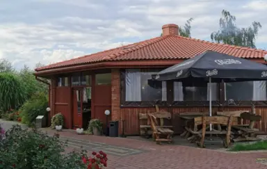 Rezydencja Pod Pieprzówkami Zalesie Gorzyckie wiata grillowa