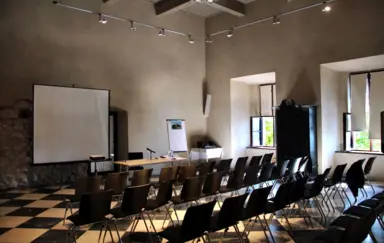 Dom Gości Opactwa Benedyktynów w Tyńcu sala konferencyjna