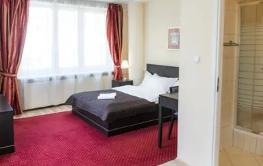 Spoldzielcze Centrum Szkoleniowo-Konferencyjne Zurawia Warszawa pokoj