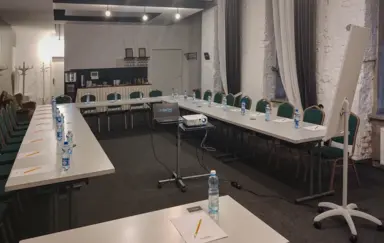 Ustawienie "podkowa"