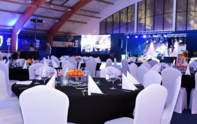 Biznes & Events Hotel Stadion Zawisza - zdjęcie 3