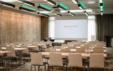 Sala konferencyjna "Floriańska + Grodzka" do 160 osób teatralnie