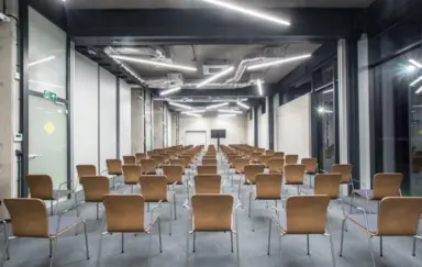 Motoryzacyjne Centrum Eventowo-Szkoleniowe Driveland sala konferencyjna