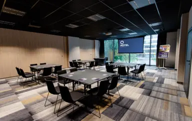 Q Hotel Plus Kraków - photo 2