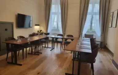 Herbal Hotel - photo 2