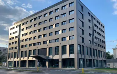 Hotel DB Wrocław budynek