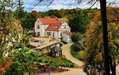 Restauracja Berberys połączona podziemiami z częścią hotelową