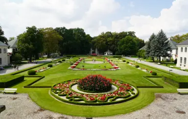 Muzeum Zamoyskich w Kozłówce - Dziedziniec