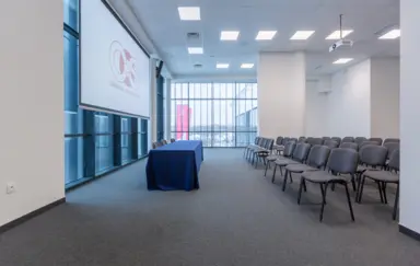 Sala konferencyjna A - ustawienie kinowe