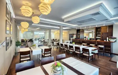 Hotel Azyl Katy Wroclawskie restauracja