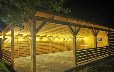 Hotel i Apartamenty pod Śnieżnikiem Wiata imprezowa