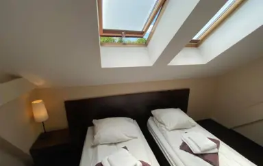 A'Propos Hotel Restauracja Walbrzych pokoj