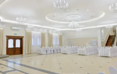 Sale Łapińscy Lomza sala krysztalowa