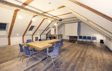 Nad Drzewami Coniew sala konferencyjna