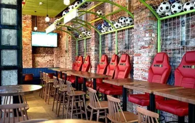 NINE's Restaurant & Sports Bar - Warzelnia Browary Warszawskie Warszawa