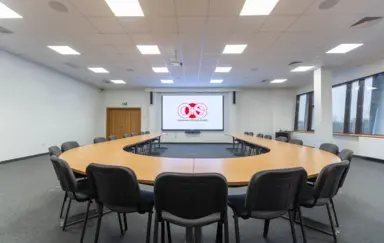 Sala konferencyjna B w hali COS Torwar