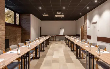 Wzgórze Zamkowe - Zinar Castle i Forest Hotel - photo 2