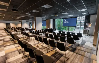 Q Hotel Plus Kraków - photo 3