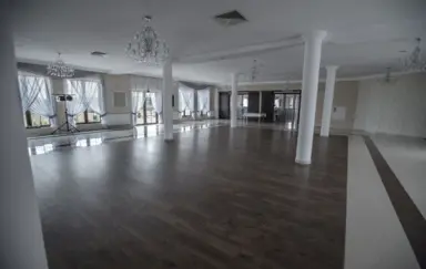 Dworek na Podzamczu Piekoszow sala taneczna