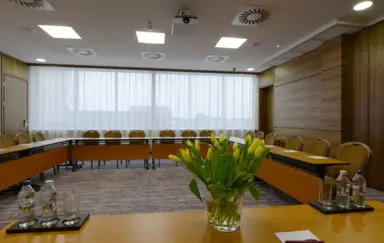 Haston City Hotel - photo 2