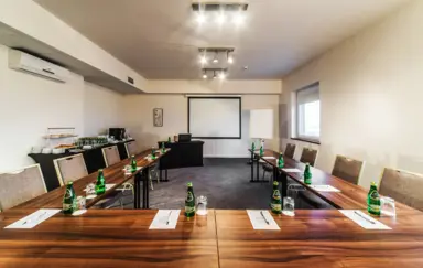 Airport Hotel Okęcie - photo 2